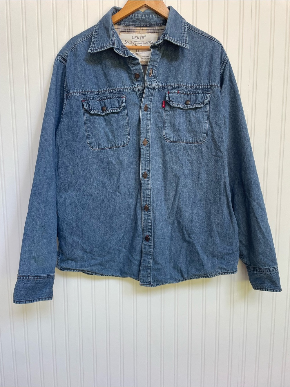 Levi's  Blue Denim Shirt Jacket with plaid lining  Men’s Large